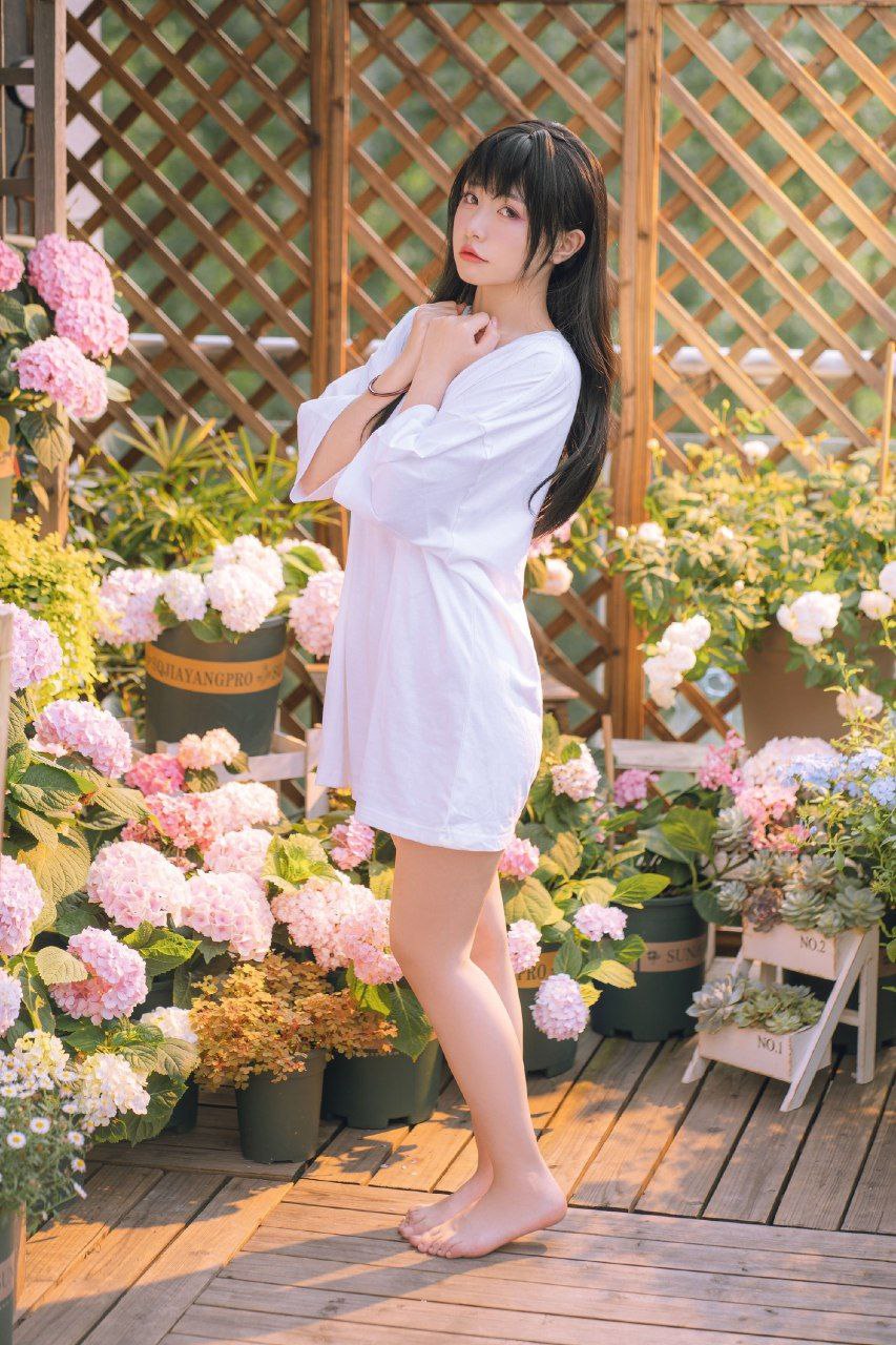 亚洲香蕉高清不卡