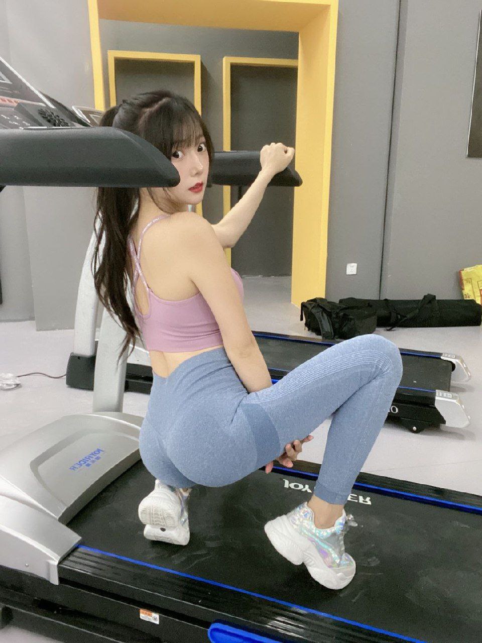 多人一起做人爱视频