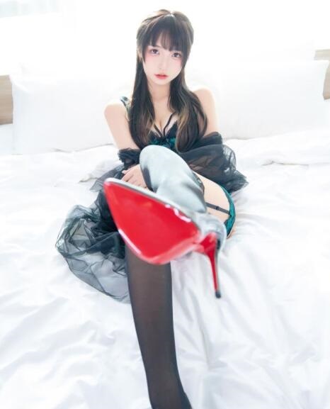 久久亚洲欧美视频在线