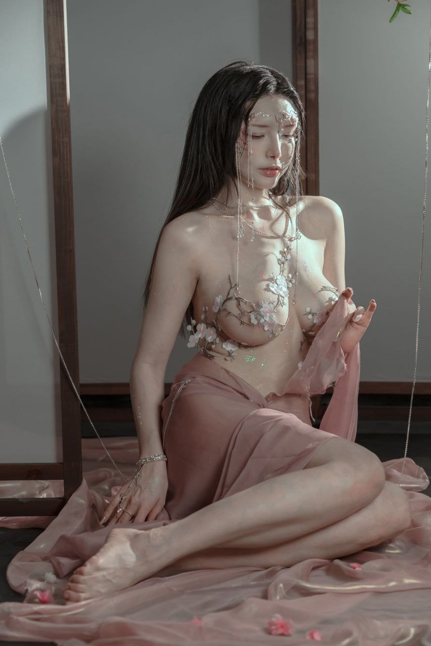 俄罗斯XX性幻女18