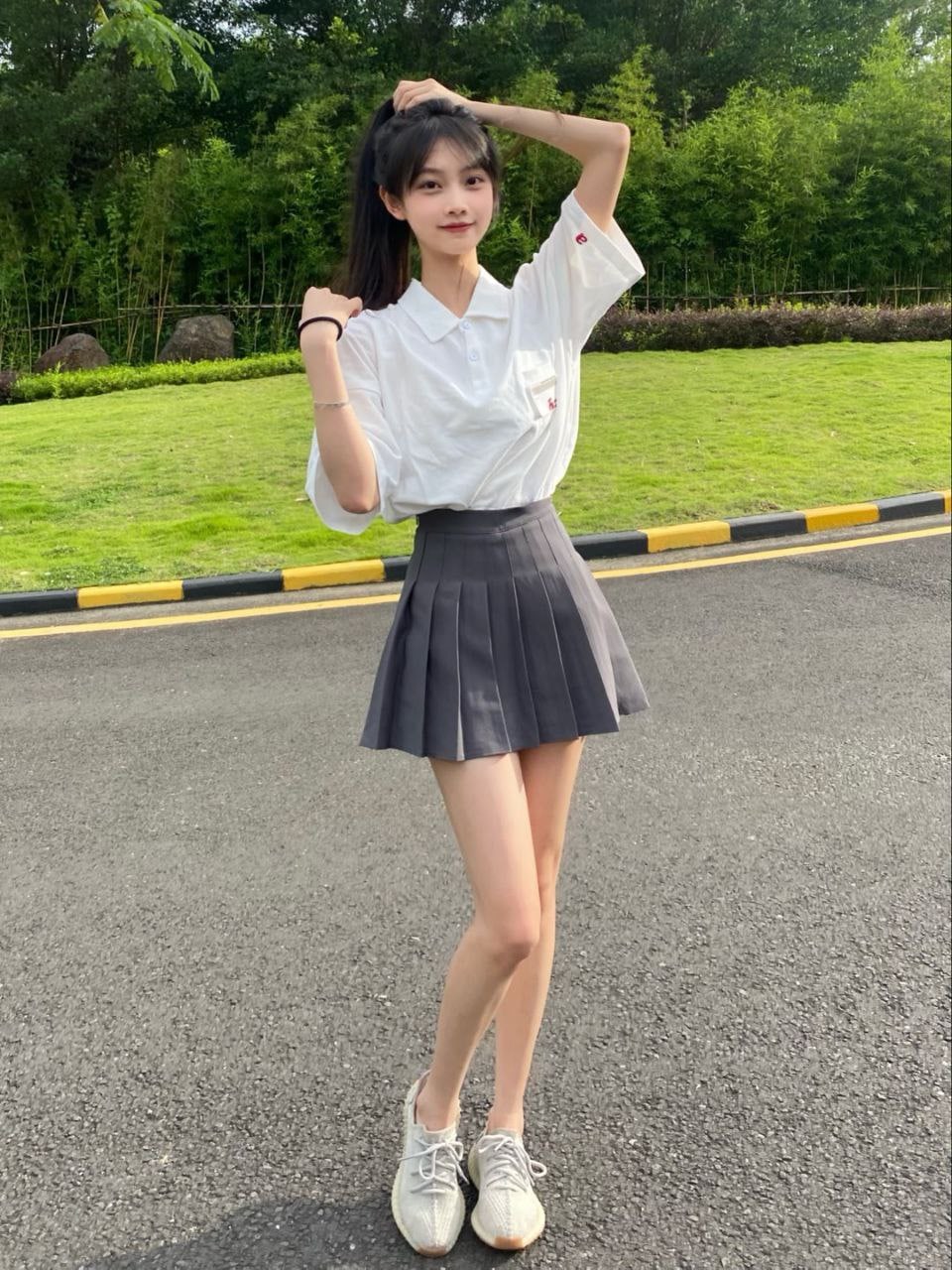 中国人妻沙发上喷白将av
