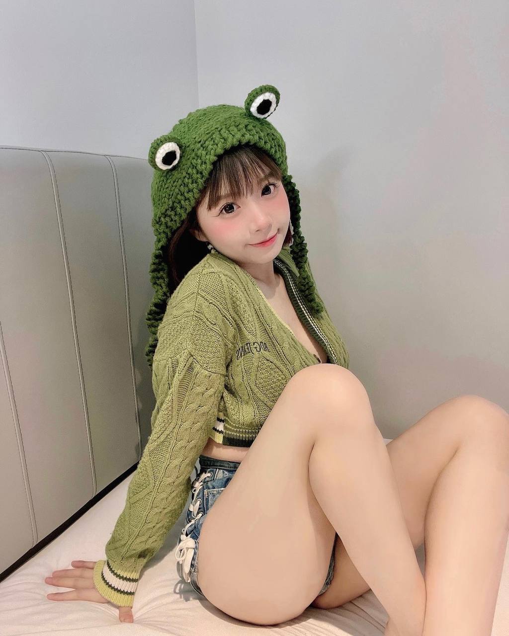 亚洲风情久久免